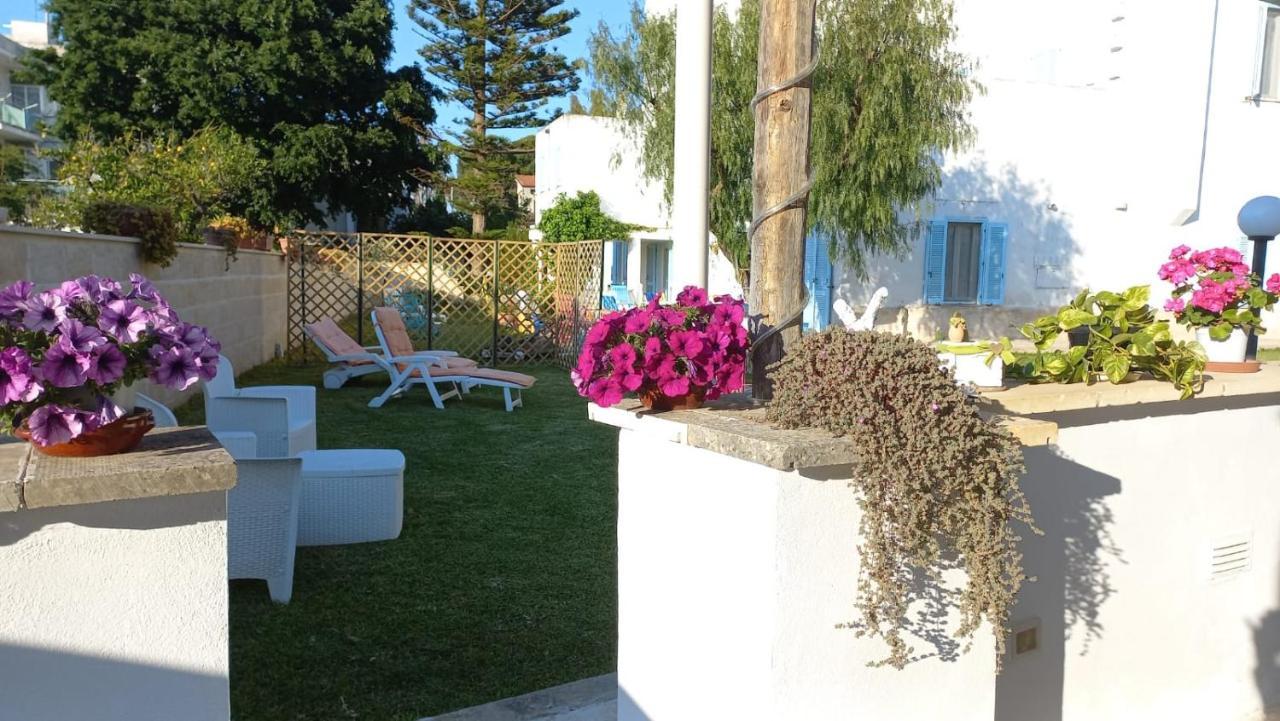 Villino Tronchetto Bianco Bed & Breakfast โมลา ดิ บารี ภายนอก รูปภาพ